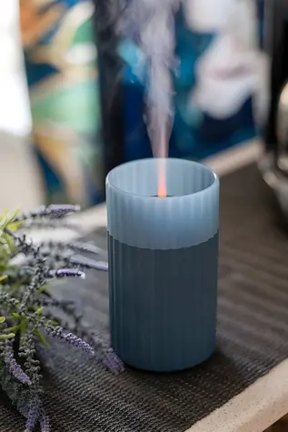 Airbi CANDLE niebieska / Dyfuzor zapachowy / Efekt płonącej świecy / Ultradźwiękowy / 100 ml