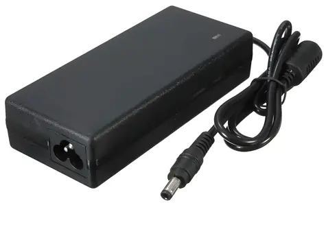 Zasilacz sieciowy Asus do laptopów 120W 19V czarny / Zasilacz / do serii G G50V, G71V / 100-240V / złącze 3-pinowe