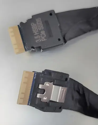 Zestaw kabli Intel CYPCBLSLMIDPIN / SlimSAS x24 / CPU-Mid-plane / serwer 2U