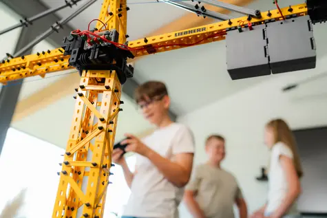 Fischertechnik RC crane High-Top EC-H / Model RC crane / Sterowanie Bluetooth / 1035 części / od 10 lat