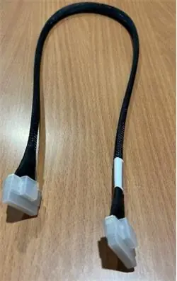 SuperMicro Cable Slimline x8 (STR) - Slimline x8 (STR) 65 cm / Kabel / 85 omów