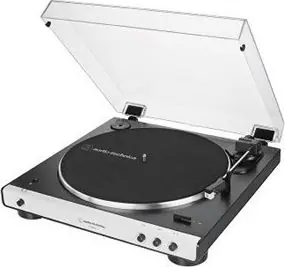 AUDIO TECHNICA AT-LP60XBTWH biały / Gramofon / Bluetooth / 33,3 i 45 obr./min / RCA / gniazdo 3,5 mm / przedwzmacniacz 