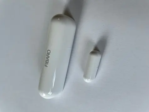 Bateria Fibaro Sensor 2 (styk magnetyczny) do okien i drzwi biała/Z-Wave PLUS