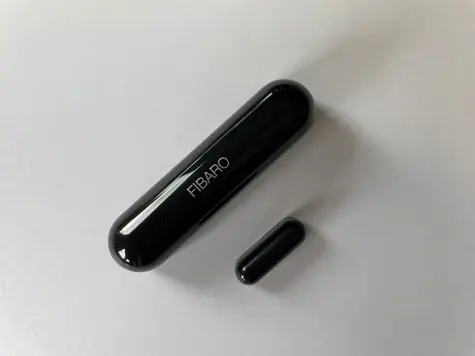 Bateria Fibaro Sensor 2 (styk magnetyczny) do okien i drzwi czarna / Z-Wave PLUS