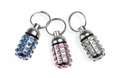 Katalog Karlie z kryształkami w kolorze srebrnym 15x8mm
