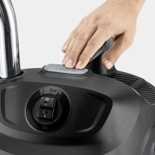 Vysavač na popel a suché nečistoty AD 2: Kärcher ReBoost Filter Cleaning Technology - čištění filtru stisknutím tlačítka